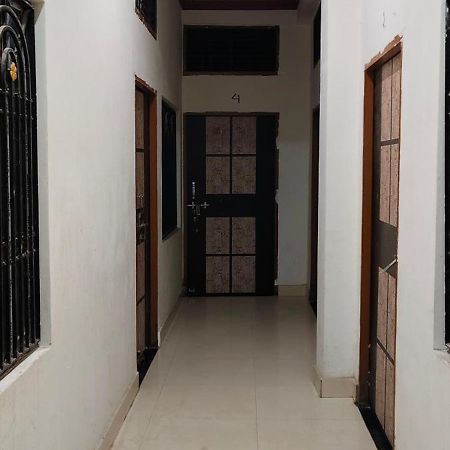 Mangalam Gold Guest House Варанасі Екстер'єр фото
